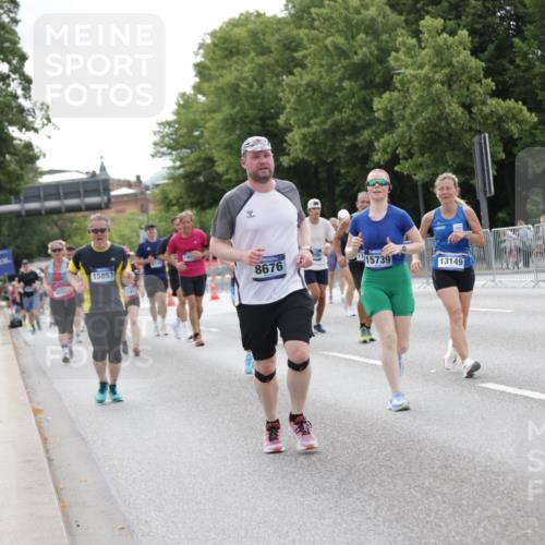 29.06.2025 - hella hamburg halbmarathon Jannik Wohlers http://msf.ph/oto/8184198 29.06.2025 10:23:22 Lombardsbrücke 1304, 1545, 2125, 2489, 4122, 4646, 4990, 5055, 5160, 5358, 5406, 6747, 8031, 8149, 8181, 8676, 9603, 9715, 10649, 11044, 11300, 11454, 11793, 13149, 14521, 15739, 15853, 16251, 16331, 17199, 17385, 17513, 18091, 18314, 18745, 18865, 18998, 19017 meine-sportfotos.de