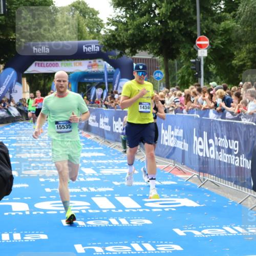 29.06.2025 - hella hamburg halbmarathon Zöllner http://msf.ph/oto/8184215 29.06.2025 10:41:51 Ziel 1512, 1763, 7092, 10415, 11765, 14346, 15521, 15535, 15935 meine-sportfotos.de