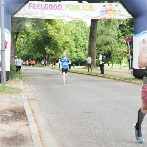 29.06.2025 - hella hamburg halbmarathon MichiJ http://msf.ph/oto/8184258 29.06.2025 10:18:05 Zwischen KM18-KM19 1953 meine-sportfotos.de