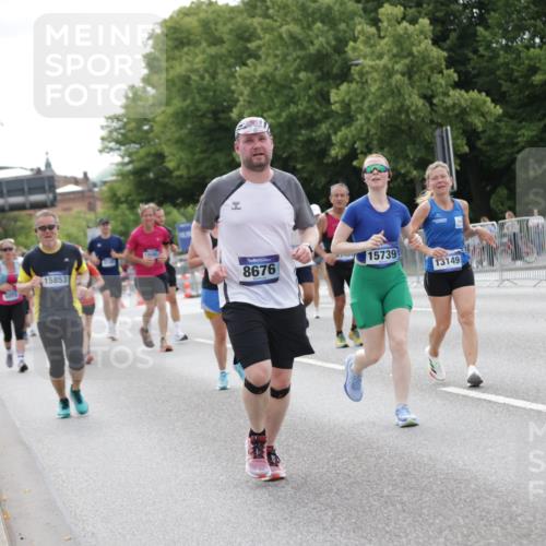 29.06.2025 - hella hamburg halbmarathon Jannik Wohlers http://msf.ph/oto/8184389 29.06.2025 10:23:23 Lombardsbrücke 1304, 1545, 2125, 2489, 4122, 4646, 4990, 5055, 5160, 5358, 6747, 8031, 8149, 8181, 8502, 8676, 9217, 9603, 9715, 10649, 11044, 11300, 11454, 11793, 13149, 14521, 15739, 15853, 16331, 17385, 17513, 18091, 18314, 18745, 18865, 18998, 19017 meine-sportfotos.de