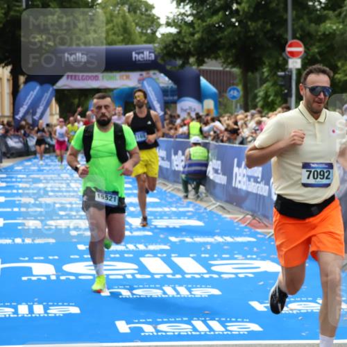 29.06.2025 - hella hamburg halbmarathon Zöllner http://msf.ph/oto/8184413 29.06.2025 10:41:59 Ziel 1169, 5690, 7092, 7363, 8694, 15521, 16507, 17926 meine-sportfotos.de