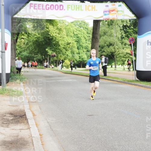 29.06.2025 - hella hamburg halbmarathon MichiJ http://msf.ph/oto/8184414 29.06.2025 10:18:07 Zwischen KM18-KM19 1953, 3075 meine-sportfotos.de