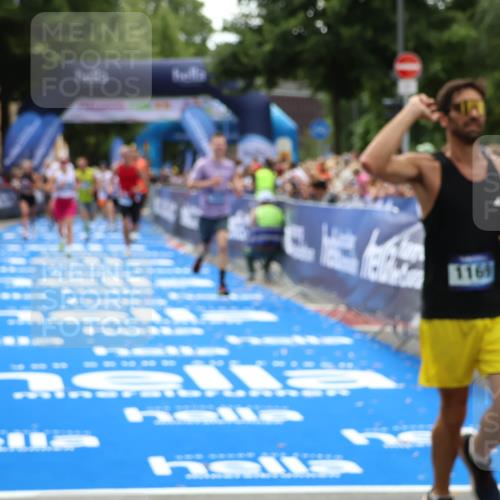 29.06.2025 - hella hamburg halbmarathon Zöllner http://msf.ph/oto/8184466 29.06.2025 10:42:01 Ziel 1169, 5690, 6593, 7363, 8694, 12292, 13196, 15846, 16507, 17926, 18920, 19046 meine-sportfotos.de