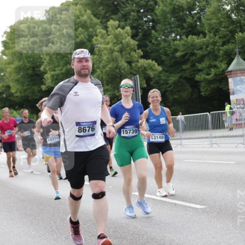 29.06.2025 - hella hamburg halbmarathon Jannik Wohlers http://msf.ph/oto/8184514 29.06.2025 10:23:23 Lombardsbrücke 1304, 1545, 2125, 2489, 4122, 4646, 4990, 5055, 5160, 5358, 6747, 8031, 8149, 8181, 8502, 8676, 9217, 9603, 9715, 10649, 11044, 11300, 11454, 11793, 13149, 14521, 15739, 15853, 16331, 17385, 17513, 18091, 18314, 18745, 18865, 18998, 19017 meine-sportfotos.de