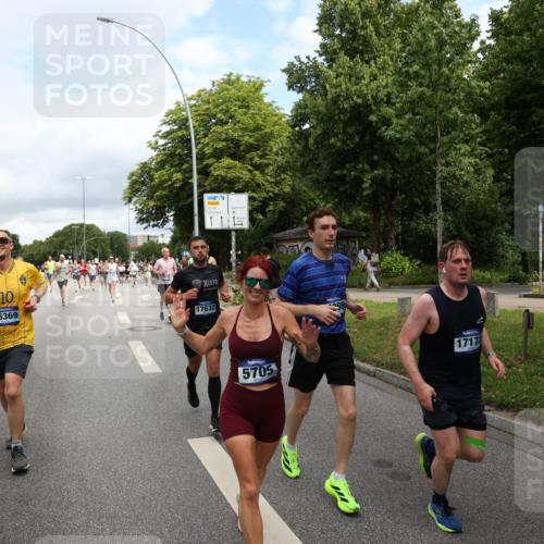 29.06.2025 - hella hamburg halbmarathon Yannick Fuchs http://msf.ph/oto/8184536 29.06.2025 10:43:29 20KM 1094, 1342, 1381, 1452, 1476, 2013, 2504, 2592, 2596, 2706, 2889, 2937, 3060, 4017, 4183, 4185, 4832, 5460, 5705, 6158, 7067, 7297, 7332, 8112, 8302, 8821, 9038, 9126, 9213, 9463, 9619, 9649, 9695, 9924, 10053, 10184, 10859, 10860, 11340, 11519, 11579, 11679, 11779, 11819, 11977, 12094, 12421, 12533, 12670, 13233, 13269, 13688, 14526, 15422, 15523, 15857, 15894, 16114, 16369, 16627, 16653, 16731, 16891, 17173, 17632, 17753, 18058, 18842, 18873 meine-sportfotos.de