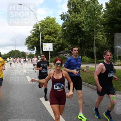 29.06.2025 - hella hamburg halbmarathon Yannick Fuchs http://msf.ph/oto/8184571 29.06.2025 10:43:29 20KM 1094, 1342, 1381, 1452, 1476, 2013, 2504, 2592, 2596, 2706, 2889, 2937, 3060, 4017, 4183, 4185, 4832, 5460, 5705, 6158, 7067, 7297, 7332, 8112, 8302, 8821, 9038, 9126, 9213, 9463, 9619, 9649, 9695, 9924, 10053, 10184, 10859, 10860, 11340, 11519, 11579, 11679, 11779, 11819, 11977, 12094, 12421, 12533, 12670, 13233, 13269, 13688, 14526, 15422, 15523, 15857, 15894, 16114, 16369, 16627, 16653, 16731, 16891, 17173, 17632, 17753, 18058, 18842, 18873 meine-sportfotos.de