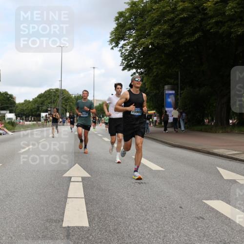 29.06.2025 - hella hamburg halbmarathon Yannick Fuchs http://msf.ph/oto/8184615 29.06.2025 10:29:12 20KM 1002, 1080, 3005, 5048, 5152, 5550, 6878, 7534, 7628, 7884, 7901, 9519, 9686, 11019, 11202, 11230, 11661, 15902, 16417, 17014, 18026, 18837 meine-sportfotos.de