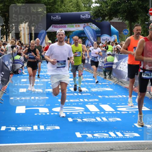 29.06.2025 - hella hamburg halbmarathon Zöllner http://msf.ph/oto/8184642 29.06.2025 10:42:07 Ziel 1441, 5690, 6593, 7363, 10216, 11417, 12098, 12292, 13196, 15846, 16677, 17864, 17926, 18920, 19046 meine-sportfotos.de