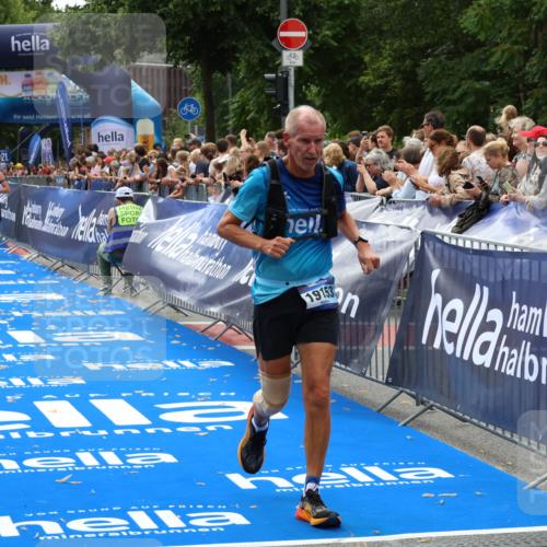 29.06.2025 - hella hamburg halbmarathon Zöllner http://msf.ph/oto/8184757 29.06.2025 10:33:18 Ziel 1910, 1959, 4679, 7723, 9047, 14167, 16881, 17175, 18455 meine-sportfotos.de