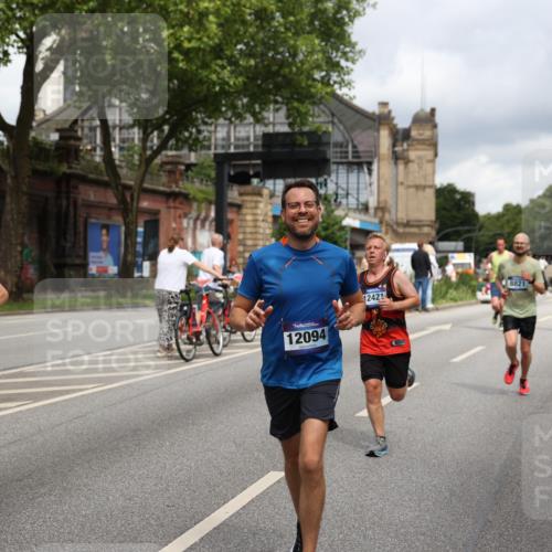 29.06.2025 - hella hamburg halbmarathon Yannick Fuchs http://msf.ph/oto/8184823 29.06.2025 10:43:31 20KM 1094, 1342, 1381, 1452, 1476, 2013, 2504, 2592, 2596, 2706, 2889, 2937, 3060, 4017, 4183, 4185, 4832, 5460, 5705, 6158, 7067, 7297, 7332, 8112, 8302, 8437, 8821, 9038, 9126, 9213, 9463, 9619, 9649, 9695, 9924, 10053, 10184, 10859, 10860, 11340, 11519, 11579, 11679, 11779, 11819, 11977, 12094, 12421, 12533, 12670, 13233, 13269, 13688, 13690, 14526, 15422, 15523, 15857, 16114, 16369, 16627, 16653, 16731, 16891, 17173, 17632, 17753, 18058, 18842, 18873, 18926, 19109 meine-sportfotos.de