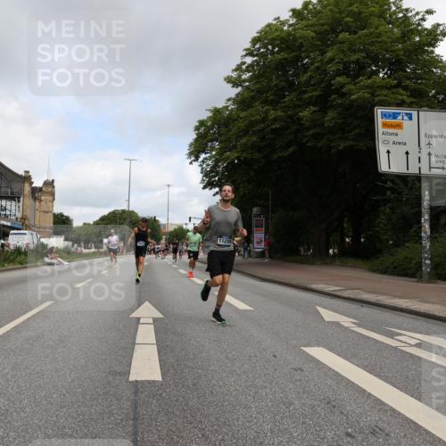 29.06.2025 - hella hamburg halbmarathon Yannick Fuchs http://msf.ph/oto/8184917 29.06.2025 10:29:20 20KM 1002, 4477, 5048, 5152, 5550, 6169, 6878, 7628, 7884, 8395, 9519, 9686, 11202, 11230, 11661, 14069, 14388, 15902, 16417, 17014, 18026, 18837 meine-sportfotos.de