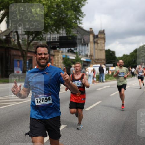 29.06.2025 - hella hamburg halbmarathon Yannick Fuchs http://msf.ph/oto/8184987 29.06.2025 10:43:31 20KM 1094, 1342, 1381, 1452, 1476, 2013, 2504, 2592, 2596, 2706, 2889, 2937, 3060, 4017, 4183, 4185, 4832, 5460, 5705, 6158, 7067, 7297, 7332, 8112, 8302, 8437, 8821, 9038, 9126, 9213, 9463, 9619, 9649, 9695, 9924, 10053, 10184, 10859, 10860, 11340, 11519, 11579, 11679, 11779, 11819, 11977, 12094, 12421, 12533, 12670, 13233, 13269, 13688, 13690, 14526, 15422, 15523, 15857, 16114, 16369, 16627, 16653, 16731, 16891, 17173, 17632, 17753, 18058, 18842, 18873, 18926, 19109 meine-sportfotos.de