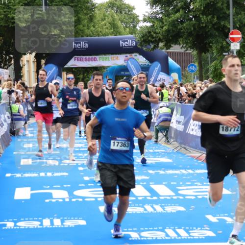 29.06.2025 - hella hamburg halbmarathon Zöllner http://msf.ph/oto/8185075 29.06.2025 10:42:18 Ziel 1903, 2675, 5682, 7765, 7865, 9365, 13709, 13746, 14811, 14899, 15270, 16626, 16660, 17182, 17363, 18772, 18802 meine-sportfotos.de