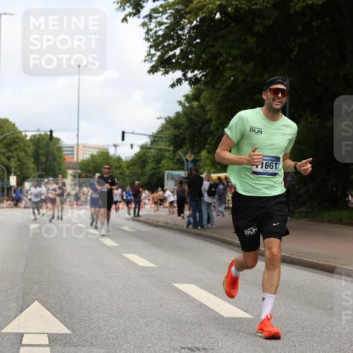 29.06.2025 - hella hamburg halbmarathon Yannick Fuchs http://msf.ph/oto/8185086 29.06.2025 10:29:23 20KM 1002, 4477, 5048, 5152, 5550, 6169, 6878, 7628, 7884, 8395, 8864, 9519, 9686, 11202, 11230, 11661, 14069, 14388, 15902, 16712, 17014, 18026, 18837 meine-sportfotos.de
