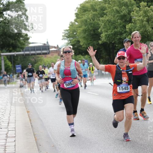 29.06.2025 - hella hamburg halbmarathon Jannik Wohlers http://msf.ph/oto/8185122 29.06.2025 10:23:28 Lombardsbrücke 1444, 1545, 2125, 2489, 4122, 4597, 4646, 4990, 5055, 5258, 5260, 5358, 5661, 6747, 7013, 8031, 8141, 8149, 8181, 8502, 8676, 8717, 9217, 9603, 9715, 10649, 11044, 11415, 11454, 11793, 13149, 14521, 15739, 15853, 16331, 17385, 17513, 17595, 18091, 18314, 18745, 18998, 19017 meine-sportfotos.de