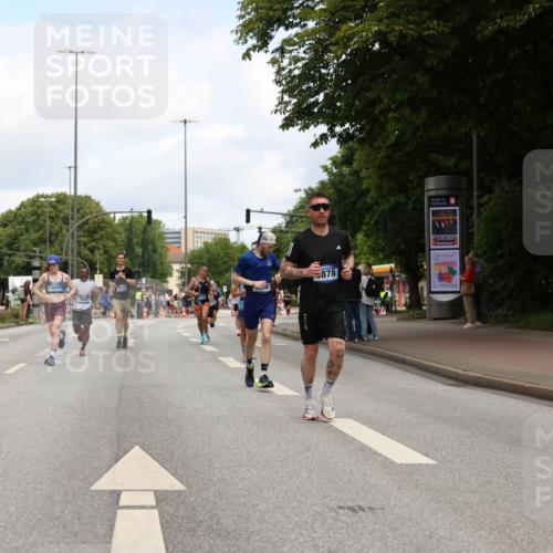 29.06.2025 - hella hamburg halbmarathon Yannick Fuchs http://msf.ph/oto/8185293 29.06.2025 10:29:26 20KM 1002, 1217, 4477, 5048, 5152, 6169, 6878, 7628, 7884, 7972, 8395, 8864, 9686, 11202, 11230, 11661, 12369, 14069, 14388, 14603, 16712, 17014, 18419, 18837, 19022 meine-sportfotos.de