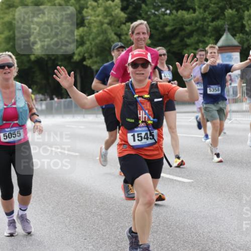29.06.2025 - hella hamburg halbmarathon Jannik Wohlers http://msf.ph/oto/8185348 29.06.2025 10:23:29 Lombardsbrücke 1444, 1545, 2125, 2489, 4122, 4597, 4646, 4990, 5055, 5258, 5260, 5358, 5661, 7013, 8031, 8141, 8149, 8181, 8502, 8676, 8717, 9217, 9603, 10649, 11044, 11415, 11454, 11793, 13149, 14521, 15739, 15853, 17385, 17513, 17595, 18091, 18314, 18745, 18998, 19017 meine-sportfotos.de