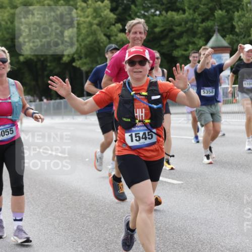 29.06.2025 - hella hamburg halbmarathon Jannik Wohlers http://msf.ph/oto/8185392 29.06.2025 10:23:29 Lombardsbrücke 1444, 1545, 2125, 2489, 4122, 4597, 4646, 4990, 5055, 5258, 5260, 5358, 5661, 7013, 8031, 8141, 8149, 8181, 8502, 8676, 8717, 9217, 9603, 10649, 11044, 11415, 11454, 11793, 13149, 14521, 15739, 15853, 17385, 17513, 17595, 18091, 18314, 18745, 18998, 19017 meine-sportfotos.de