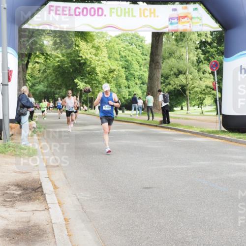 29.06.2025 - hella hamburg halbmarathon MichiJ http://msf.ph/oto/8185406 29.06.2025 10:18:34 Zwischen KM18-KM19 2075, 12189, 14140, 15883 meine-sportfotos.de