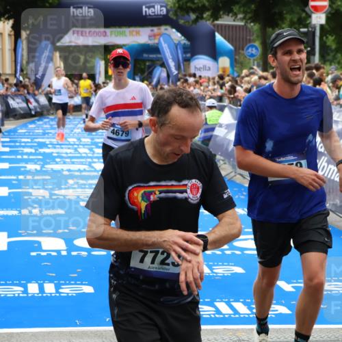 29.06.2025 - hella hamburg halbmarathon Zöllner http://msf.ph/oto/8185418 29.06.2025 10:33:26 Ziel 1959, 4602, 4679, 8956, 16881, 17056, 17489 meine-sportfotos.de