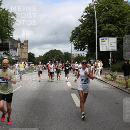 29.06.2025 - hella hamburg halbmarathon Yannick Fuchs http://msf.ph/oto/8185472 29.06.2025 10:43:33 20KM 1094, 1342, 1381, 1476, 2013, 2504, 2516, 2592, 2596, 2706, 2878, 2889, 2937, 3060, 3692, 4017, 4832, 5460, 5705, 6158, 7067, 7297, 7332, 8112, 8437, 8821, 9038, 9126, 9213, 9463, 9619, 9649, 9695, 9924, 9965, 10184, 10859, 11340, 11519, 11579, 11779, 11819, 11977, 12094, 12421, 12533, 12670, 13233, 13269, 13688, 13690, 14526, 15422, 15523, 16114, 16369, 16627, 16653, 16731, 16891, 17173, 17632, 17753, 18058, 18842, 18926, 19109 meine-sportfotos.de
