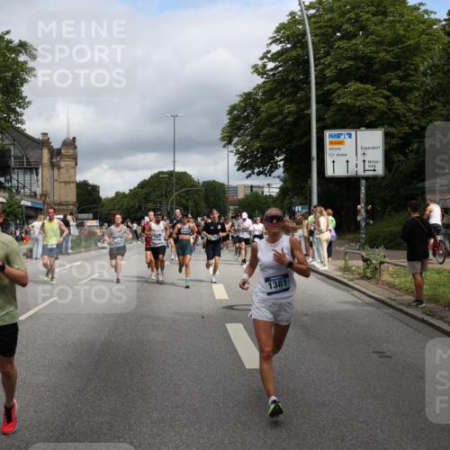 29.06.2025 - hella hamburg halbmarathon Yannick Fuchs http://msf.ph/oto/8185495 29.06.2025 10:43:33 20KM 1094, 1342, 1381, 1476, 2013, 2504, 2516, 2592, 2596, 2706, 2878, 2889, 2937, 3060, 3692, 4017, 4832, 5460, 5705, 6158, 7067, 7297, 7332, 8112, 8437, 8821, 9038, 9126, 9213, 9463, 9619, 9649, 9695, 9924, 9965, 10184, 10859, 11340, 11519, 11579, 11779, 11819, 11977, 12094, 12421, 12533, 12670, 13233, 13269, 13688, 13690, 14526, 15422, 15523, 16114, 16369, 16627, 16653, 16731, 16891, 17173, 17632, 17753, 18058, 18842, 18926, 19109 meine-sportfotos.de