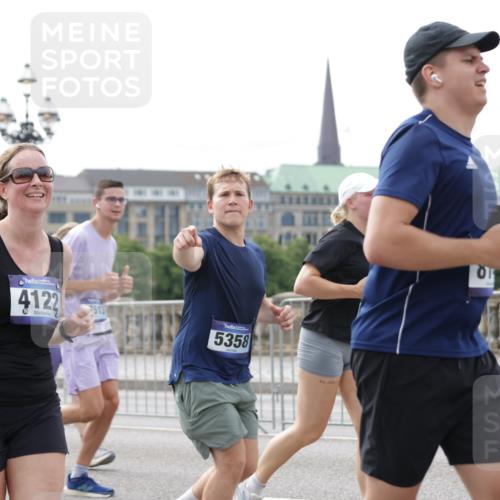 29.06.2025 - hella hamburg halbmarathon Jannik Wohlers http://msf.ph/oto/8185510 29.06.2025 10:23:32 Lombardsbrücke 1444, 1545, 2489, 3013, 4122, 4597, 4990, 5039, 5055, 5258, 5260, 5358, 5661, 5954, 7013, 7426, 8141, 8149, 8502, 8676, 8717, 9217, 9603, 11044, 11347, 11415, 11454, 13149, 14521, 15352, 15739, 15853, 17385, 17513, 17595, 18091, 18210, 18314, 18745, 18998, 19017 meine-sportfotos.de