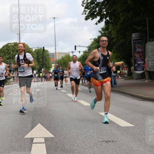 29.06.2025 - hella hamburg halbmarathon Yannick Fuchs http://msf.ph/oto/8185630 29.06.2025 10:29:32 20KM 1002, 1217, 1562, 4477, 5048, 5152, 6169, 6878, 7628, 7972, 8395, 8864, 9686, 11661, 12369, 14069, 14388, 14603, 15991, 16140, 16712, 16963, 17014, 18419, 18837, 19022 meine-sportfotos.de