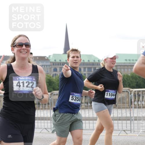 29.06.2025 - hella hamburg halbmarathon Jannik Wohlers http://msf.ph/oto/8185726 29.06.2025 10:23:32 Lombardsbrücke 1444, 1545, 2489, 3013, 4122, 4597, 4990, 5039, 5055, 5258, 5260, 5358, 5661, 5954, 7013, 7426, 8141, 8149, 8502, 8676, 8717, 9217, 9603, 11044, 11347, 11415, 11454, 13149, 14521, 15352, 15739, 15853, 17385, 17513, 17595, 18091, 18210, 18314, 18745, 18998, 19017 meine-sportfotos.de