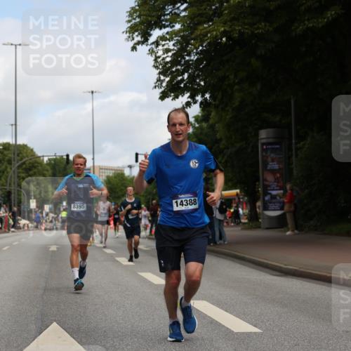 29.06.2025 - hella hamburg halbmarathon Yannick Fuchs http://msf.ph/oto/8185798 29.06.2025 10:29:37 20KM 1002, 1217, 1562, 4477, 5048, 5152, 6169, 6878, 7628, 7972, 8395, 8864, 8901, 9686, 12204, 12369, 14069, 14388, 14603, 14952, 15391, 15991, 16140, 16712, 16963, 17014, 18419, 19022 meine-sportfotos.de