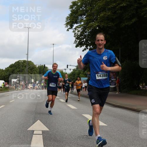 29.06.2025 - hella hamburg halbmarathon Yannick Fuchs http://msf.ph/oto/8185823 29.06.2025 10:29:37 20KM 1002, 1217, 1562, 4477, 5048, 5152, 6169, 6878, 7628, 7972, 8395, 8864, 8901, 9686, 12204, 12369, 14069, 14388, 14603, 14952, 15391, 15991, 16140, 16712, 16963, 17014, 18419, 19022 meine-sportfotos.de