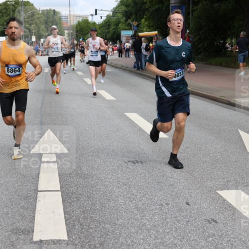 29.06.2025 - hella hamburg halbmarathon Yannick Fuchs http://msf.ph/oto/8186016 29.06.2025 10:29:41 20KM 1217, 1562, 4477, 5152, 5554, 6169, 7867, 7972, 8395, 8864, 8901, 12204, 12369, 14069, 14388, 14603, 14629, 14952, 15391, 15991, 16140, 16712, 16811, 16963, 16964, 17643, 18220, 18419, 19022 meine-sportfotos.de