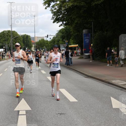 29.06.2025 - hella hamburg halbmarathon Yannick Fuchs http://msf.ph/oto/8186041 29.06.2025 10:29:43 20KM 1217, 1562, 4477, 5269, 5554, 6169, 7867, 7972, 8395, 8864, 8901, 12204, 12369, 14069, 14388, 14603, 14629, 14952, 15390, 15391, 15991, 16140, 16177, 16712, 16811, 16963, 16964, 17643, 18183, 18220, 18419, 19022 meine-sportfotos.de