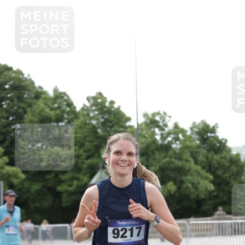 29.06.2025 - hella hamburg halbmarathon Jannik Wohlers http://msf.ph/oto/8186048 29.06.2025 10:23:34 Lombardsbrücke 1444, 1545, 2489, 3013, 3185, 4122, 4597, 4990, 5039, 5055, 5258, 5260, 5358, 5661, 5954, 7013, 7426, 8141, 8149, 8502, 8717, 9217, 9603, 11044, 11306, 11347, 11415, 11454, 13149, 15352, 15739, 15853, 17385, 17414, 17513, 17595, 18091, 18210, 18314, 18745, 18998, 19017 meine-sportfotos.de