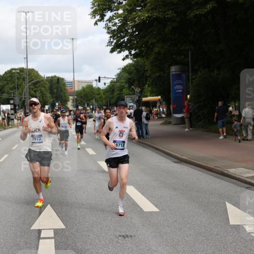 29.06.2025 - hella hamburg halbmarathon Yannick Fuchs http://msf.ph/oto/8186054 29.06.2025 10:29:43 20KM 1217, 1562, 4477, 5269, 5554, 6169, 7867, 7972, 8395, 8864, 8901, 12204, 12369, 14069, 14388, 14603, 14629, 14952, 15390, 15391, 15991, 16140, 16177, 16712, 16811, 16963, 16964, 17643, 18183, 18220, 18419, 19022 meine-sportfotos.de