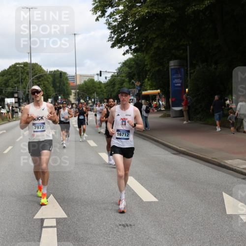29.06.2025 - hella hamburg halbmarathon Yannick Fuchs http://msf.ph/oto/8186066 29.06.2025 10:29:43 20KM 1217, 1562, 4477, 5269, 5554, 6169, 7867, 7972, 8395, 8864, 8901, 12204, 12369, 14069, 14388, 14603, 14629, 14952, 15390, 15391, 15991, 16140, 16177, 16712, 16811, 16963, 16964, 17643, 18183, 18220, 18419, 19022 meine-sportfotos.de