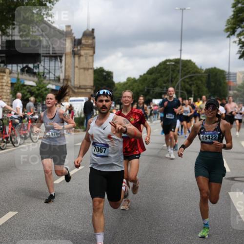 29.06.2025 - hella hamburg halbmarathon Yannick Fuchs http://msf.ph/oto/8186133 29.06.2025 10:43:36 20KM 1094, 1342, 1381, 1476, 2013, 2504, 2516, 2592, 2596, 2706, 2878, 2889, 2937, 3060, 3692, 4017, 4832, 5460, 5705, 6158, 7067, 7297, 7332, 8112, 8437, 8821, 9038, 9126, 9200, 9213, 9463, 9619, 9649, 9695, 9924, 9965, 10184, 11340, 11519, 11579, 11779, 11819, 11977, 12035, 12094, 12271, 12421, 12670, 13233, 13688, 13690, 14526, 15422, 15523, 16114, 16627, 16653, 16731, 16891, 17173, 17753, 18058, 18842, 18926, 19109 meine-sportfotos.de