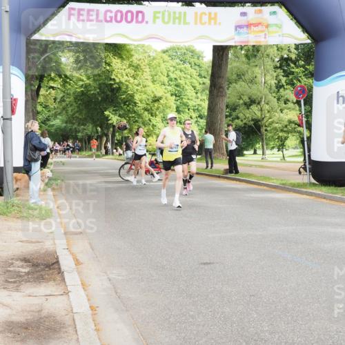 29.06.2025 - hella hamburg halbmarathon MichiJ http://msf.ph/oto/8186197 29.06.2025 10:18:46 Zwischen KM18-KM19 1827, 7389, 10486, 17374, 17428 meine-sportfotos.de