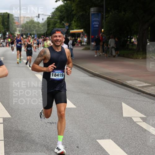 29.06.2025 - hella hamburg halbmarathon Yannick Fuchs http://msf.ph/oto/8186366 29.06.2025 10:29:48 20KM 1217, 1562, 4740, 5269, 5554, 6704, 7466, 7867, 7972, 8395, 8864, 8901, 10771, 11559, 12204, 12369, 12751, 14603, 14629, 14952, 15390, 15391, 15991, 16140, 16177, 16695, 16712, 16811, 16963, 16964, 17022, 17643, 17826, 18183, 18220, 18419, 19022 meine-sportfotos.de