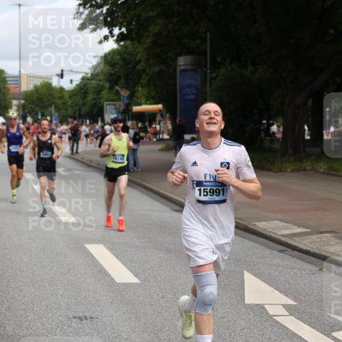 29.06.2025 - hella hamburg halbmarathon Yannick Fuchs http://msf.ph/oto/8186382 29.06.2025 10:29:49 20KM 57, 1217, 1562, 4740, 5269, 5554, 6704, 7466, 7867, 7972, 8864, 8901, 10771, 11559, 11898, 12204, 12369, 12751, 14603, 14629, 14952, 15390, 15391, 15991, 16140, 16177, 16695, 16712, 16811, 16963, 16964, 17022, 17643, 17826, 18183, 18220, 18419, 19022 meine-sportfotos.de