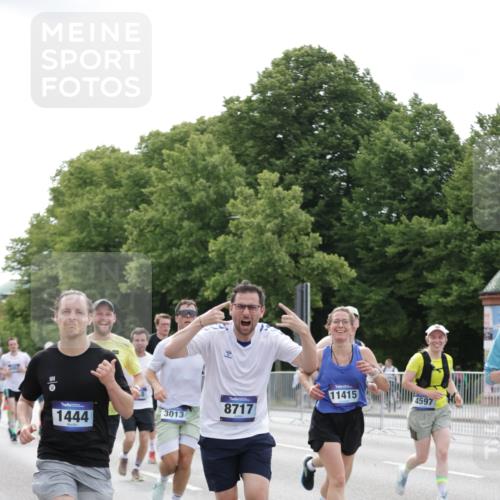 29.06.2025 - hella hamburg halbmarathon Jannik Wohlers http://msf.ph/oto/8186390 29.06.2025 10:23:35 Lombardsbrücke 1389, 1444, 1545, 2489, 3013, 3185, 4122, 4597, 4990, 5039, 5055, 5258, 5260, 5358, 5661, 5954, 7013, 7426, 8141, 8149, 8502, 8717, 9217, 9603, 11044, 11306, 11347, 11415, 11454, 13149, 15352, 17414, 17513, 17595, 18091, 18210, 18314, 18745, 18998, 19017 meine-sportfotos.de
