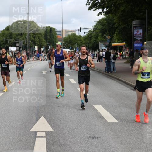 29.06.2025 - hella hamburg halbmarathon Yannick Fuchs http://msf.ph/oto/8186413 29.06.2025 10:29:51 20KM 57, 1217, 1344, 1562, 4740, 4944, 5269, 5554, 6704, 7466, 7867, 7972, 8864, 8901, 10771, 11559, 11898, 12204, 12369, 12751, 14603, 14629, 14952, 15390, 15391, 15991, 16140, 16177, 16695, 16712, 16811, 16963, 16964, 17022, 17643, 17826, 18183, 18220, 18237, 18419, 19022 meine-sportfotos.de