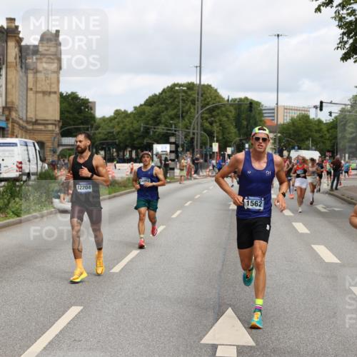 29.06.2025 - hella hamburg halbmarathon Yannick Fuchs http://msf.ph/oto/8186438 29.06.2025 10:29:52 20KM 57, 1217, 1344, 1562, 4740, 4944, 5269, 5554, 6704, 7466, 7867, 7972, 8864, 8901, 10771, 11559, 11898, 12204, 12369, 12751, 14603, 14629, 14952, 15390, 15391, 15991, 16140, 16177, 16695, 16712, 16811, 16963, 16964, 17022, 17643, 17826, 18183, 18220, 18237, 18419, 19022 meine-sportfotos.de
