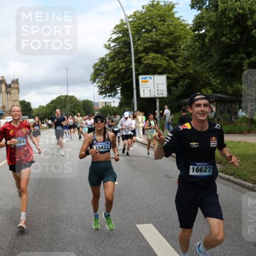 29.06.2025 - hella hamburg halbmarathon Yannick Fuchs http://msf.ph/oto/8186463 29.06.2025 10:43:37 20KM 1094, 1342, 1381, 1476, 2013, 2504, 2516, 2592, 2596, 2706, 2878, 2889, 2937, 3060, 3692, 4017, 4832, 5460, 6115, 6158, 7067, 7297, 7332, 8112, 8437, 8821, 9038, 9126, 9200, 9213, 9463, 9619, 9649, 9695, 9924, 9965, 10184, 11340, 11519, 11819, 11977, 12035, 12094, 12271, 12421, 12670, 13233, 13688, 13690, 14526, 15422, 15523, 16114, 16627, 16653, 16731, 16891, 17753, 17908, 18058, 18842, 18926, 19109 meine-sportfotos.de