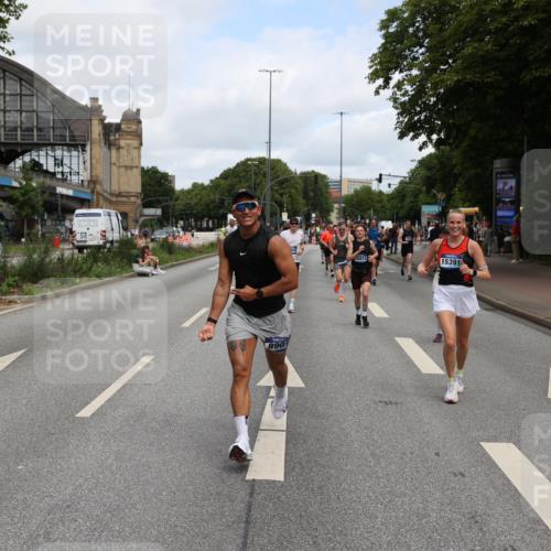 29.06.2025 - hella hamburg halbmarathon Yannick Fuchs http://msf.ph/oto/8186591 29.06.2025 10:29:58 20KM 57, 1344, 1562, 4740, 4944, 5269, 5554, 6704, 7466, 7867, 8901, 10771, 11559, 11898, 12044, 12204, 12751, 14629, 14952, 15390, 15391, 15991, 16140, 16177, 16695, 16811, 16963, 16964, 17022, 17643, 17826, 18183, 18220, 18237 meine-sportfotos.de