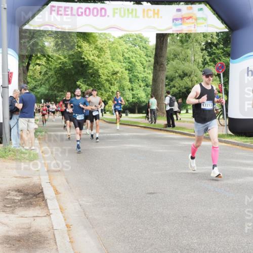 29.06.2025 - hella hamburg halbmarathon MichiJ http://msf.ph/oto/8186597 29.06.2025 10:18:59 Zwischen KM18-KM19 12287, 17213 meine-sportfotos.de