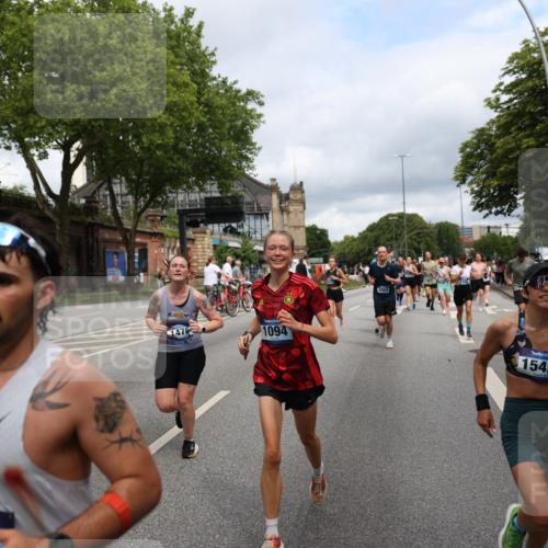 29.06.2025 - hella hamburg halbmarathon Yannick Fuchs http://msf.ph/oto/8186626 29.06.2025 10:43:37 20KM 1094, 1342, 1381, 1476, 2013, 2504, 2516, 2592, 2596, 2706, 2878, 2889, 2937, 3060, 3692, 4017, 4832, 5460, 6115, 6158, 7067, 7297, 7332, 8112, 8437, 8821, 9038, 9126, 9200, 9213, 9463, 9619, 9649, 9695, 9924, 9965, 10184, 11340, 11519, 11819, 11977, 12035, 12094, 12271, 12421, 12670, 13233, 13688, 13690, 14526, 15422, 15523, 16114, 16627, 16653, 16731, 16891, 17753, 17908, 18058, 18842, 18926, 19109 meine-sportfotos.de