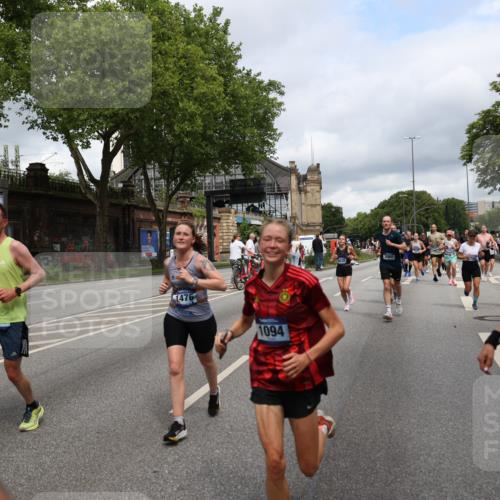 29.06.2025 - hella hamburg halbmarathon Yannick Fuchs http://msf.ph/oto/8186681 29.06.2025 10:43:37 20KM 1094, 1342, 1381, 1476, 2013, 2504, 2516, 2592, 2596, 2706, 2878, 2889, 2937, 3060, 3692, 4017, 4832, 5460, 6115, 6158, 7067, 7297, 7332, 8112, 8437, 8821, 9038, 9126, 9200, 9213, 9463, 9619, 9649, 9695, 9924, 9965, 10184, 11340, 11519, 11819, 11977, 12035, 12094, 12271, 12421, 12670, 13233, 13688, 13690, 14526, 15422, 15523, 16114, 16627, 16653, 16731, 16891, 17753, 17908, 18058, 18842, 18926, 19109 meine-sportfotos.de