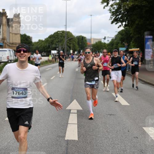 29.06.2025 - hella hamburg halbmarathon Yannick Fuchs http://msf.ph/oto/8186783 29.06.2025 10:30:01 20KM 57, 1344, 1562, 4050, 4740, 4944, 5269, 5554, 6704, 7466, 7867, 8901, 10771, 11559, 11898, 12044, 12204, 12751, 14629, 14841, 14952, 15390, 15391, 15931, 16177, 16695, 16811, 16963, 16964, 17022, 17643, 17826, 18183, 18220, 18237 meine-sportfotos.de