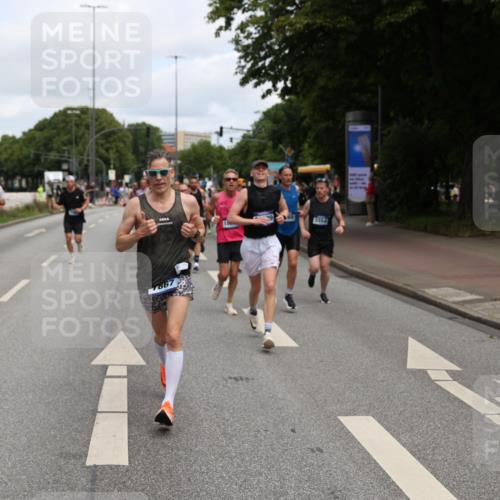 29.06.2025 - hella hamburg halbmarathon Yannick Fuchs http://msf.ph/oto/8186796 29.06.2025 10:30:01 20KM 57, 1344, 1562, 4050, 4740, 4944, 5269, 5554, 6704, 7466, 7867, 8901, 10771, 11559, 11898, 12044, 12204, 12751, 14629, 14841, 14952, 15390, 15391, 15931, 16177, 16695, 16811, 16963, 16964, 17022, 17643, 17826, 18183, 18220, 18237 meine-sportfotos.de